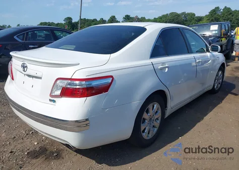 2007 Toyota Camry Hybrid z USA, uszkodzony, nr VIN JTNBB46K573015553